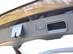 2017款 1.8T 双离合旗舰型贺岁版