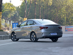 2018款 200T 自动尊贵版