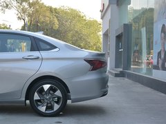 2018款 200T 自动尊贵版