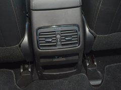 2018款 200T 自动尊贵版