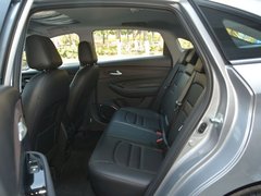 2018款 200T 自动尊贵版