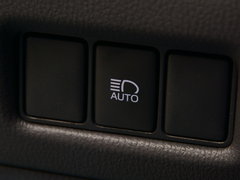 2018款 2.0L 旗舰天窗版 国VI