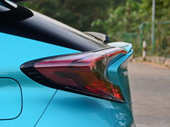 2018款 2.0L 旗舰天窗版 国VI