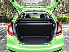 2018款 1.5L CVT潮跑版