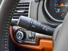 2017款 2.3T 捍卫者版