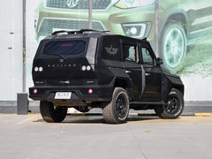 2017款 2.3T 捍卫者版