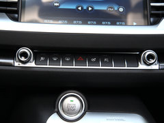 2018款 蓝标 1.5T 自动两驱豪华型