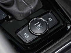 2018款 三厢 1.6T 自动旗舰型