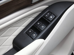 2018款 320T 尊贵版