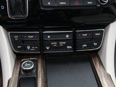 2018款 320T 尊贵版