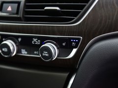 2018款 260TURBO 尊贵版