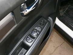 2018款 2.0L 两驱豪华版