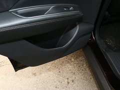 2018款 2.0L 两驱豪华版