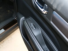 2018款 2.0L 两驱豪华版