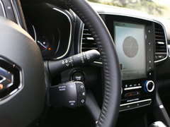 2018款 2.0L 两驱豪华版