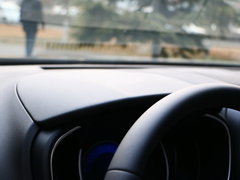 2018款 2.0L 两驱豪华版