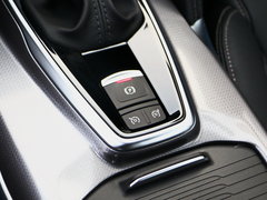 2018款 2.0L 两驱豪华版