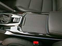 2018款 2.5L 四驱旗舰版