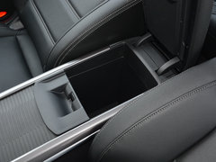 2018款 2.5L 两驱尊贵版