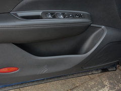 2018款 2.5L 两驱尊贵版