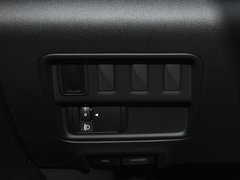 2018款 2.5L 两驱尊贵版