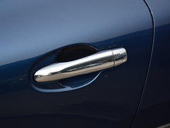 2018款 2.5L 两驱尊贵版
