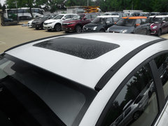 2018款 都市SUV 1.6T 自动尊贵型