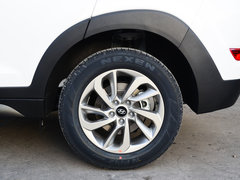 2018款 1.6T 双离合两驱15周年特别版