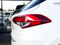 2018款 1.6T 双离合两驱15周年特别版