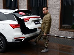 2018款 1.5T 自动旗舰型