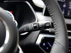 2018款 1.5T 自动旗舰型