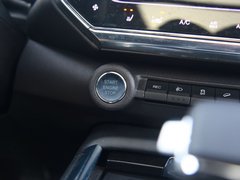 2018款 1.5T 自动旗舰型