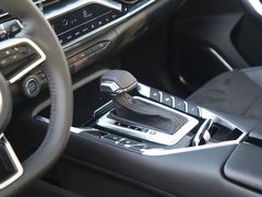 2018款 1.5T 自动旗舰型