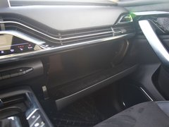 2018款 1.5T 自动旗舰型