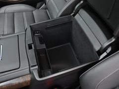 2018款 6.2L DENALI至尊长轴版 4WD