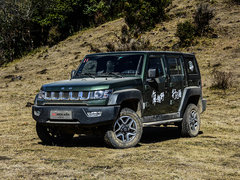 2018款 40L 2.0T 手动柴油四驱尊贵版