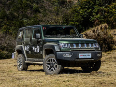 2018款 40L 2.0T 手动柴油四驱尊贵版