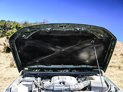 2018款 40L 2.0T 手动柴油四驱尊贵版