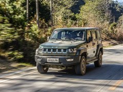 2018款 40L 2.0T 手动柴油四驱尊贵版