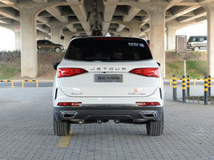 2020款 1.5T 手动发现版 7座
