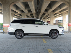 2020款 1.5T 手动发现版 7座