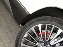 2020款 1.5T 手动发现版 7座