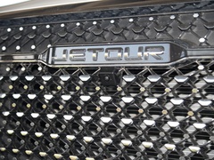 2020款 1.5T 手动发现版 7座