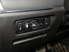 2020款 1.5T 手动发现版 7座