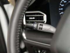 2020款 1.5T 手动发现版 7座