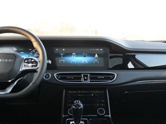 2020款 1.5T 手动发现版 7座