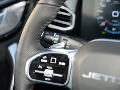 2020款 1.5T 手动发现版 7座