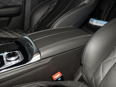 2020款 1.5T 手动发现版 7座