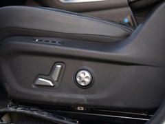 2020款 1.5T 手动发现版 7座