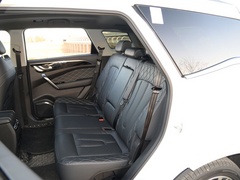 2020款 1.5T 手动发现版 7座